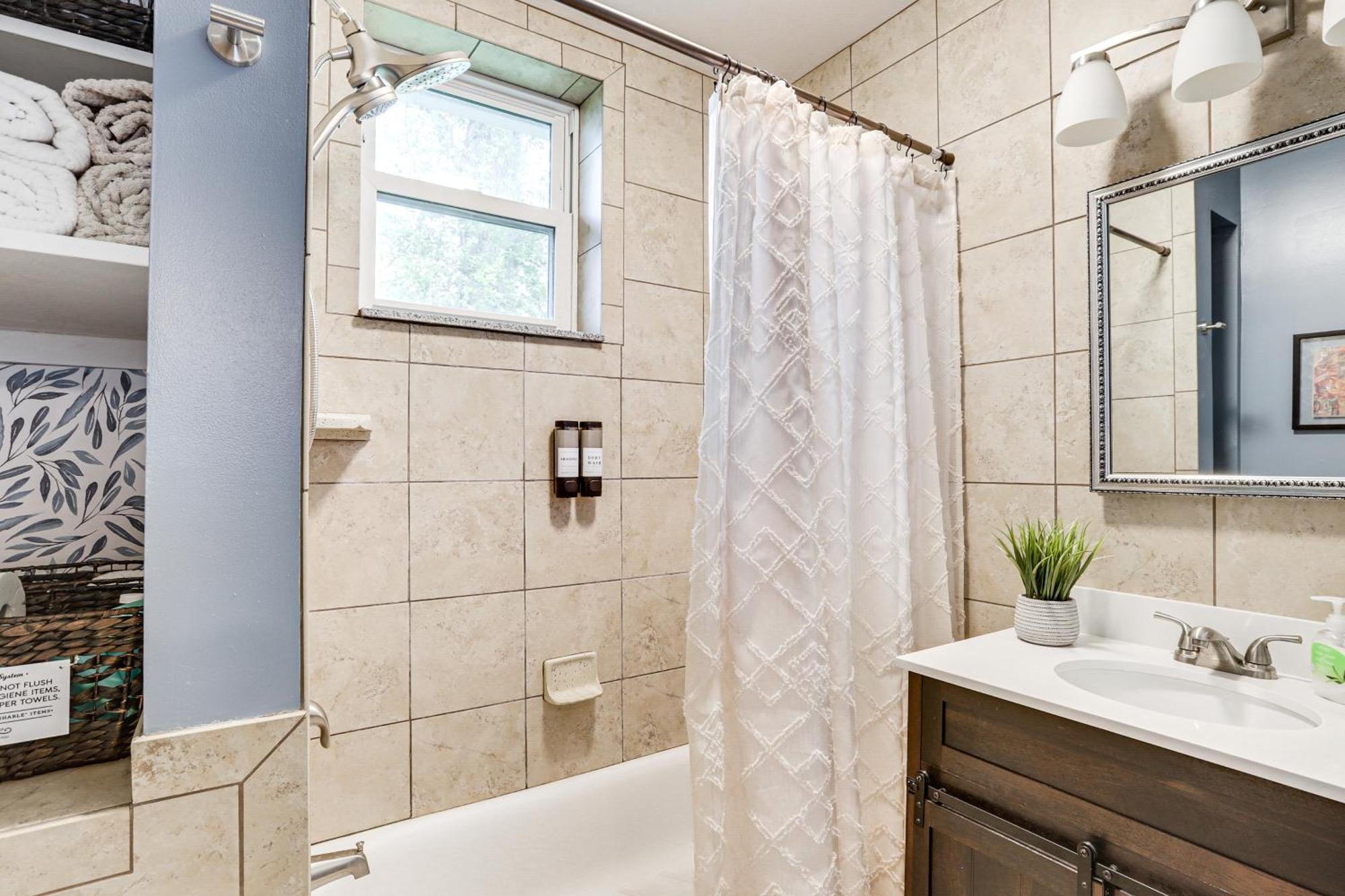 Pet-Friendly Pacific Cottage Near Purina Farms! Eksteriør billede